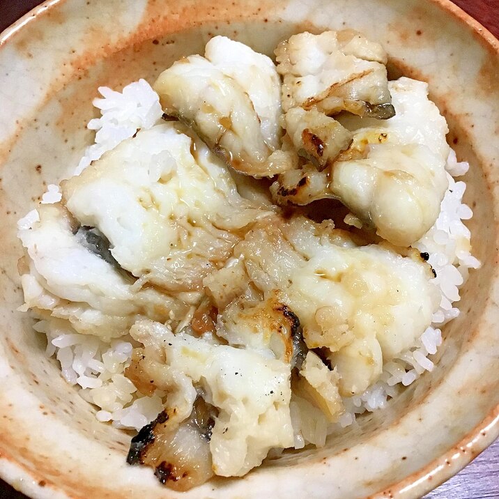 鱧の白焼き丼。